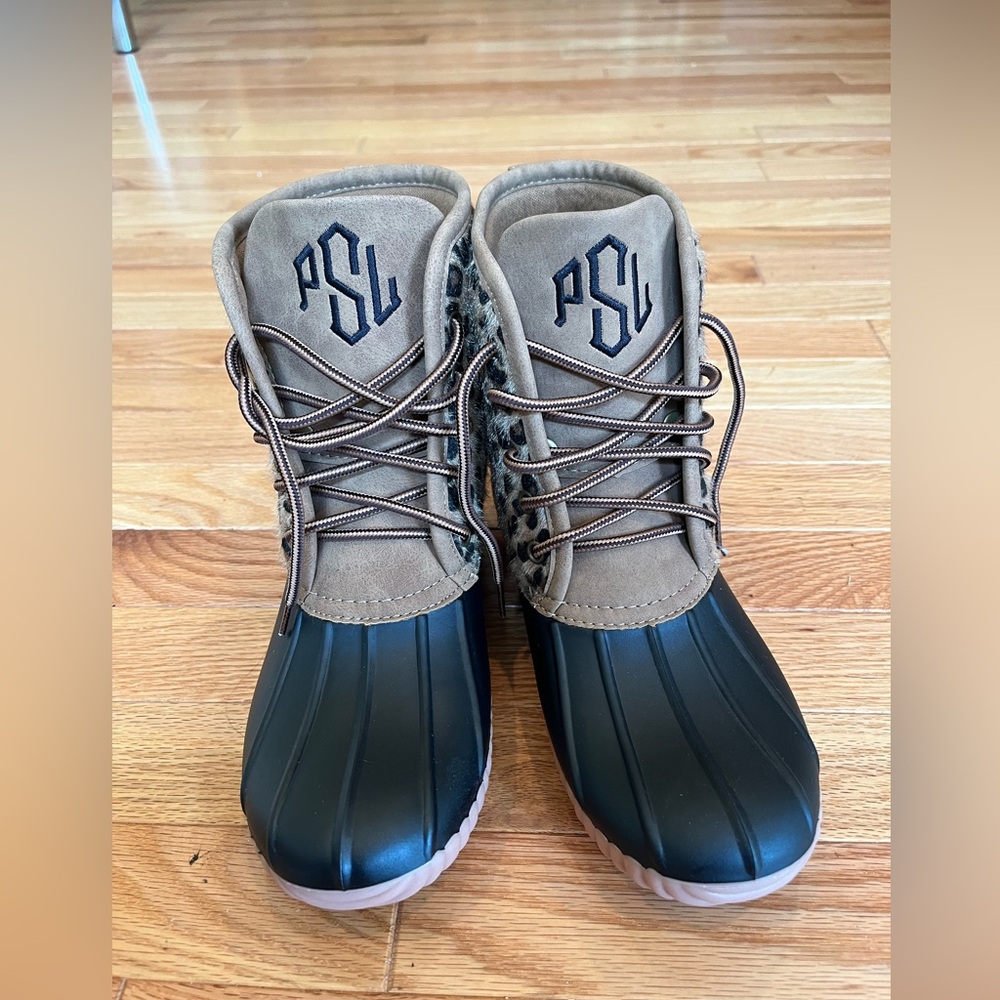 Marleylilly Monogrammed PLS Animal Print (Leopard) Duck Boots,  Size 8 NEW